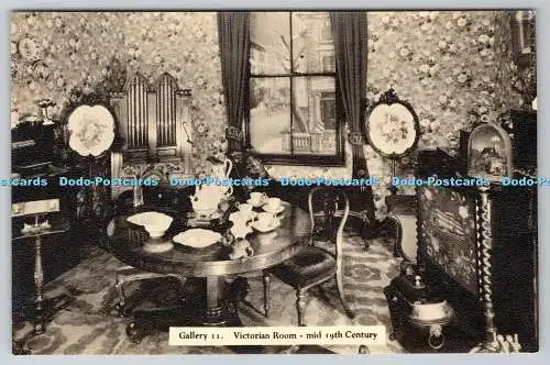 R756849 Gallery Victorian Room Mid 19th Century London County Council Geffrye Mu