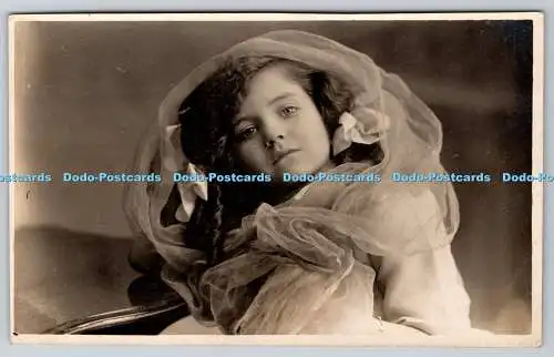 R760211 Young Girl Relph 130a Church St Preston