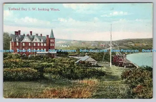 R760467 I W Totland Bay Blick nach Westen