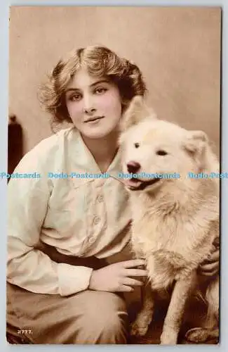 R759023 Junge Frau mit Hund Philco Serie RP