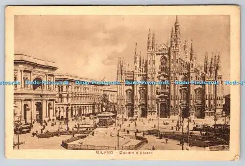 R759896 Milano Duomo e Piazza G G G M