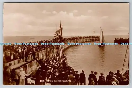 R763587 Bridlington The Piers RP