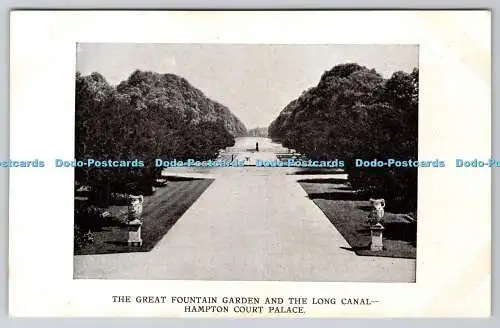 R766832 Hampton Court Palace The Great Fountain Garden and the Long Canal