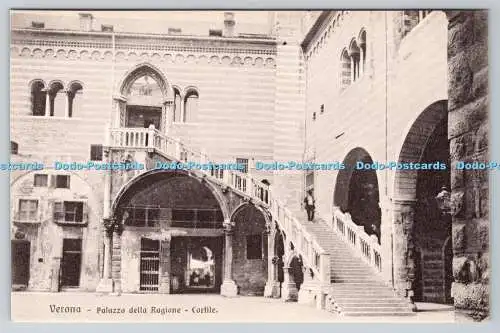 R766845 Verona Palazzo della Ragione Cortile Brunner und C