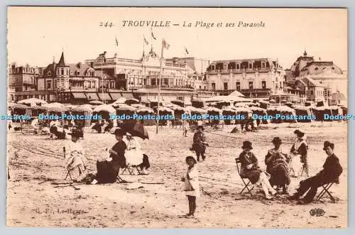 R770288 Trouville La Plage et ses Sonnenschirme G F