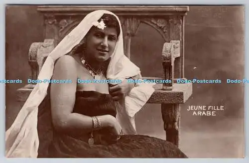 R772632 Jeune Fille Arabe The Caire Postcard Trust