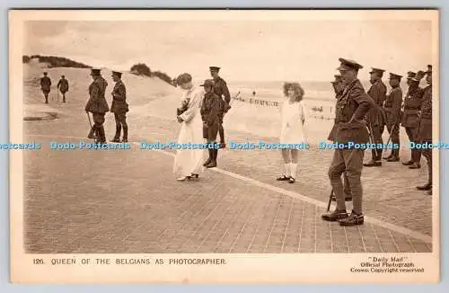 R775599 Königin der Belgier als Fotograf Crown Daily Mail offizielles Kriegsbild