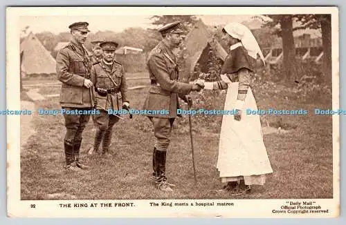 R774001 The King Meets a Hospital Matron The King at the Front Daily Mail Serie