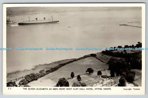 R776698 Hythe Hants The Queen Elizabeth vom West Cliff Hall Hotel Frith aus gesehen