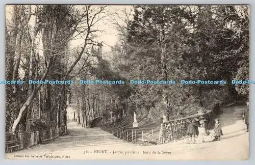 R775006 Niort Jardin Public au Bord de la Sevre Galeries Parisiennes