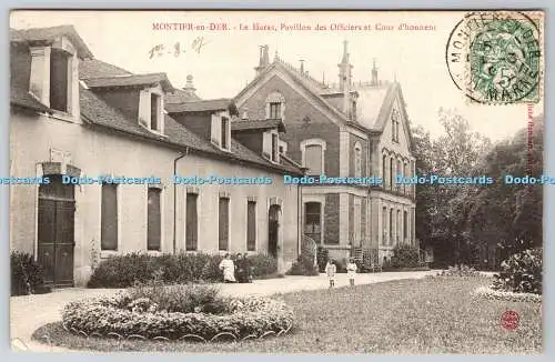 R775009 Montier en Der Le Haras Pavillon des Officiers et Cour d Honneur