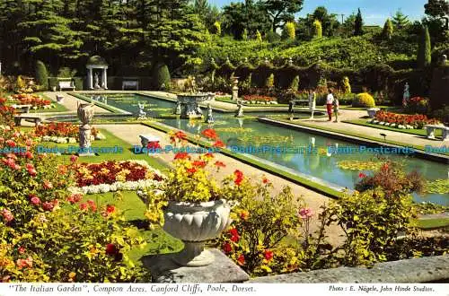 R064518 Der italienische Garten. Compton Acres. Canford Cliffs. Poole. Dorset. E. Nag