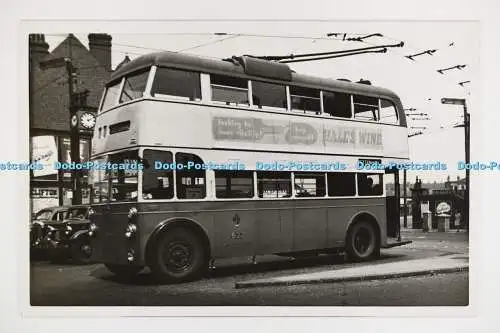 C027696 Trolleybus. Tettenhall. Nr. 622. Wolverhampton Corporation. Im Stadtzentrum