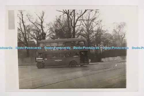 C027709 Bus. Nr. 143. In Eltham. Leeds Corporation. Leihgabe an London Transport.