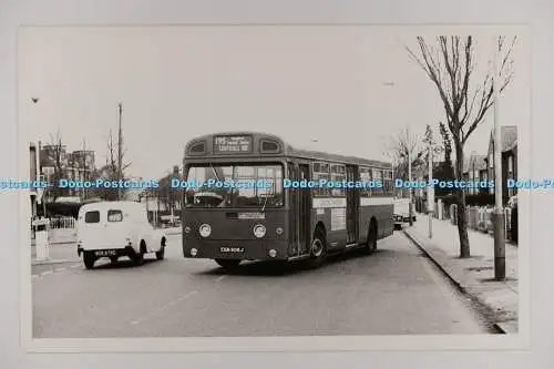 C027828 Bus. Southall. 195. EGN606J. London Transport. Altes Foto