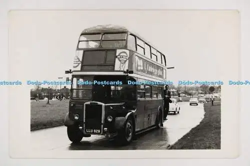 C027879 Bus. LLU829. S. Clennell. Glade Cottage. Die Lichtung. Kingswood. Surrey. O