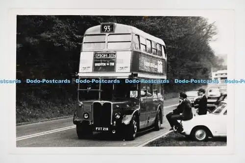 C027921 Bus. Brighton. Via Epsom. FXT219. Altes Foto