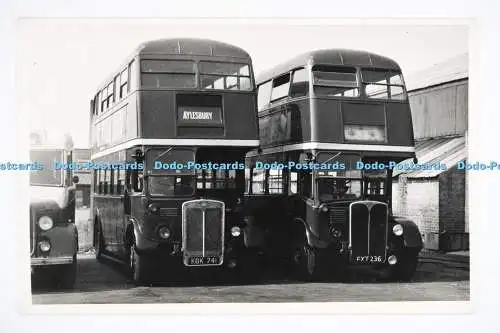 C027993 Bus. Aylesbury. KGK741. Bus. FXT236. N. Rayfield. London. Altes Foto