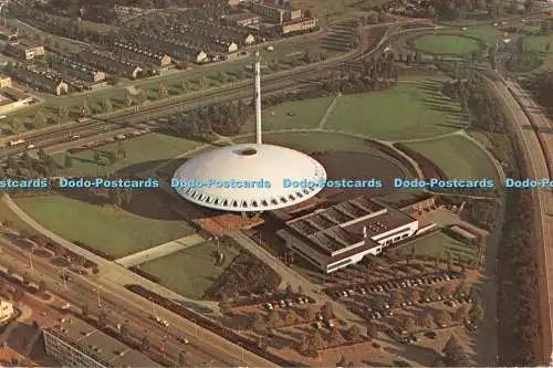 D131782 An der Kreuzung internationaler Autobahnen Evoluon Eindhoven Nederland