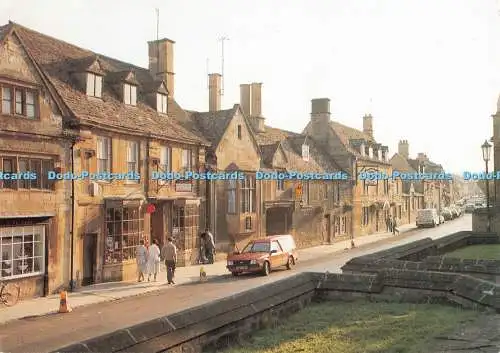 D120735 Chipping Camden The Cotswolds The High Street mit der Post und N