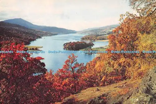 D121918 Loch Tummel Perthshire Schottland Famous Queens View in Autumn Peak of Sch