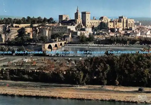 D129176 Avignon Le Pont Saint Benezet le Petit Palais et le Palais des Papes vus
