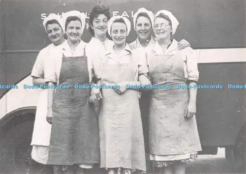 D122594 Hull City Museen und Kunstgalerien Scholl Dinner Ladies at Wilberforce