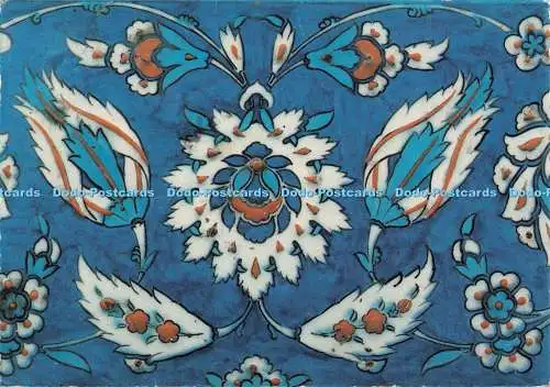 D130448 Sheraton Hotel Istanbul stilisierte Tulpen und Pfingstrosen auf unterglasiertem Iznik