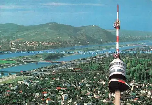 D132828 Wien Österreich Donauturm Wien Blick Gegen Kahlenberg und Leopoldsberg Ri