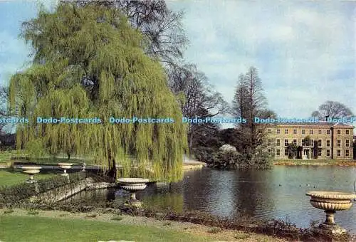 D135637 Kew Royal Botanic Gardens Pond and General Museum Crown