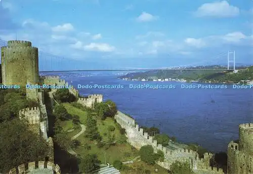 D140615 Istanbul Turkiye Rumelihisari ve Fatih Sultan Mehmet koprusu Ankara Cadd