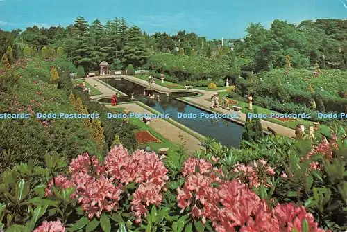 D134600 Italienischer Garten im Frühling Compton Acres Poole Dorset Compton Acres