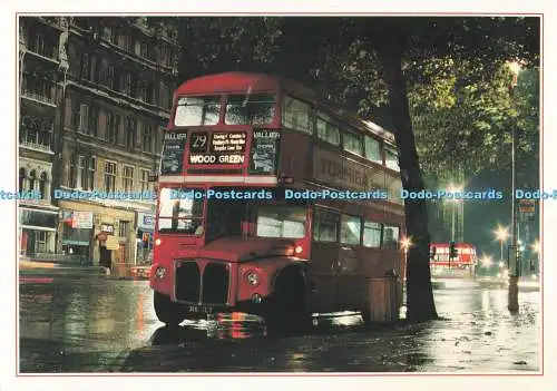 D137117 Routemaster in der Nähe von Houses of Parliament Ken G Jones Dixon