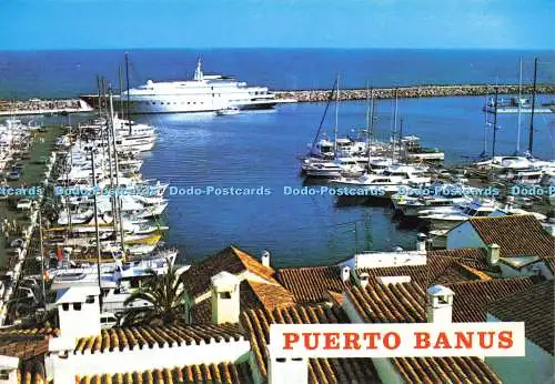 D143105 Puerto Banus 46 Marbella Al fondo yate Navila Ediciones Foto Antonio