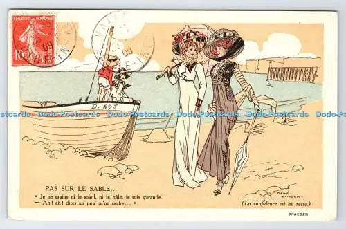 R778627 Pas Sur Le Sable La Confidence est au Recto Zwei Mädchen gehen am Strand spazieren
