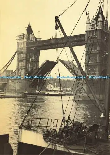 D197390 PC 326 Tower Bridge Eröffnung 1934 BBC Hulton Picture Library Camden Graph