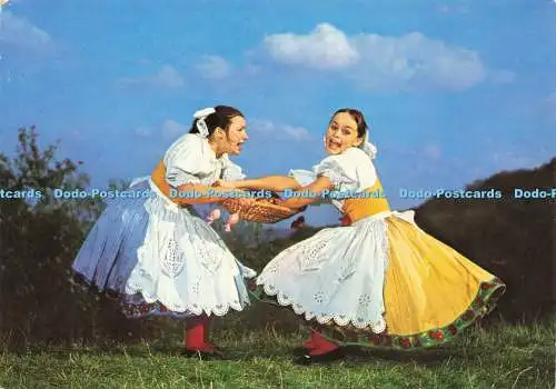 D195478 Provedeni Statni Soubor Pisni a Tancu Press Foto Zdenek Tmej 1977