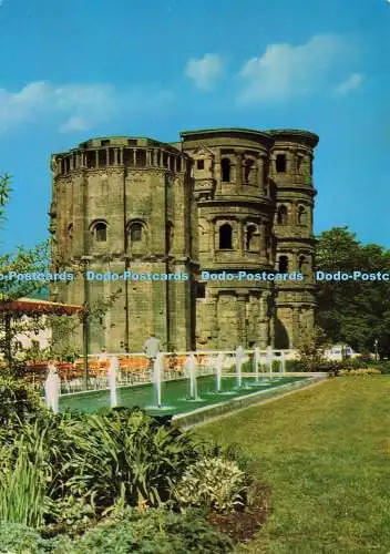 D199203 Trier Porta Nigra Ostansicht mit Brunnenanlage D Thomassin Nr 1 166 1985