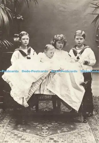D199207 National Portrait Gallery The Children of George Prince of Wales 1903 Pr