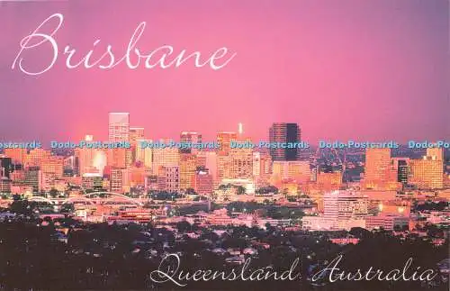 D242111 Brisbane Queensland Australien Dämmerungsszene des Stadthochhauses von Mt Co