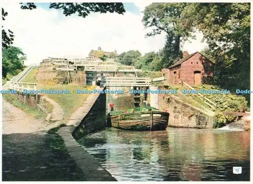 D250577 Yorkshire Bingley Five Rise Lock Walter Scott Colour Series