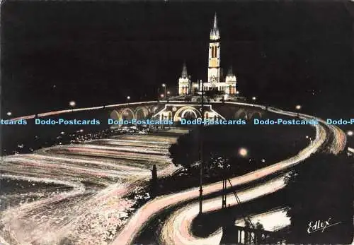 D260500 Lourdes La Basilique Illuminee et la Procession aux Flambeaux P Doucet