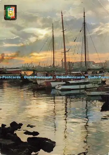 D259124 Malaga Sonnenuntergang nahe im Hafen Fisa Escudo de Oro No 37 Dominguez