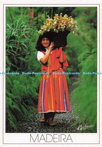 D275529 Madeira Blumenmädchen mit Orchideenkorb Huber Francisco Ribeiro