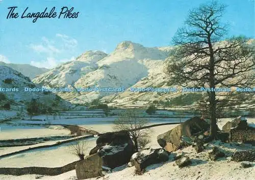 D265168 The Langdale Pikes in Winter J Salmon Ltd Kamerafarbe