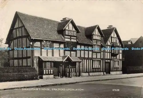 D265370 Stratford upon Avon Shakespeare House Valentine RP 1963