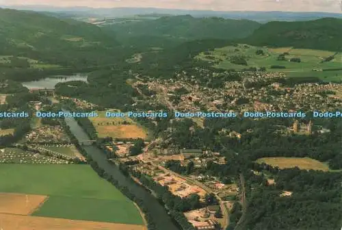 D265895 Perthshire Luftaufnahme von Pitlochry Skyviews and General Ltd John Menzie