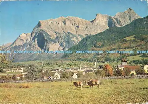 D270753 Maienfeld mit Falknis und Gleckhorner im Herbst A Schless Farb