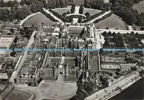 D267508 Middlesex Hampton Court Palace Air View Ministry of Works Crown