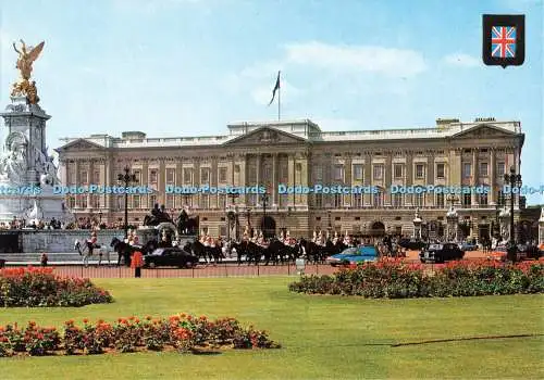 D268022 London Buckingham Palace and Victoria Memorial Fisa